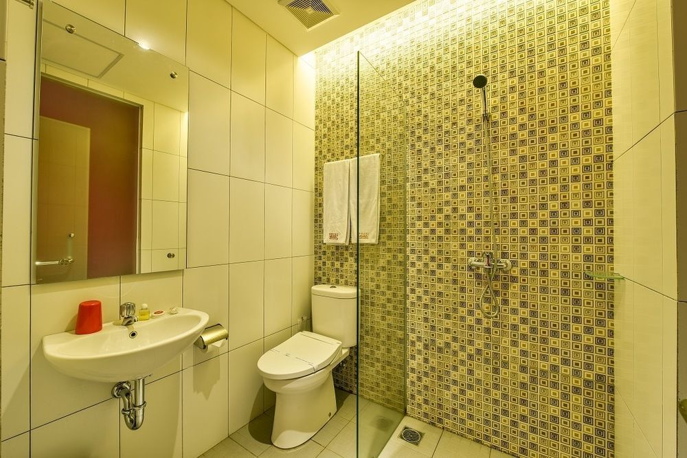 Cherry Homes Express Hotel Bandung Exterior photo